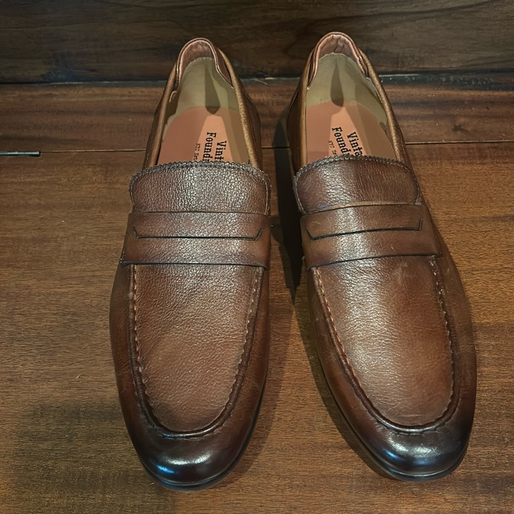 VINTAGE FOUNDRY CO. Loafer in Brown NWOB Size 8